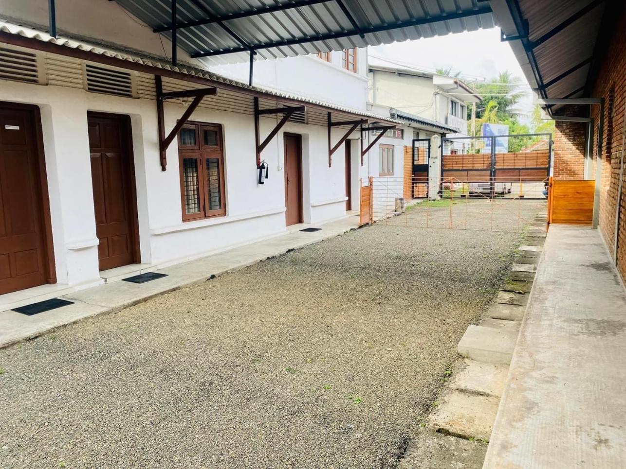 Tanty'S Hostel Galle Exterior photo